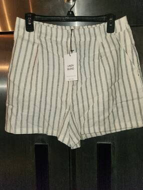 Love Tree Linen Blend Striped Shorts Women's Large New With Tags